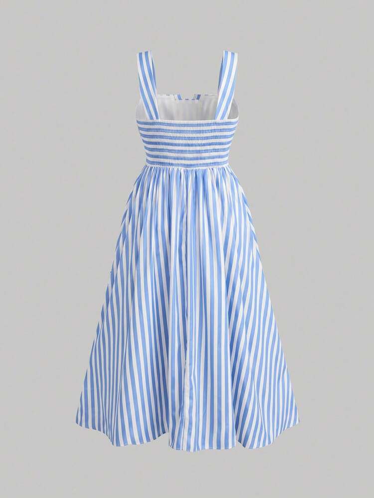 SHEIN CURVE+ Plus Size Apricot Base Black Vintage Print, Cup Shoulder Strap Flared Maxi Dress, Vacation, Summer - Blue - View 2