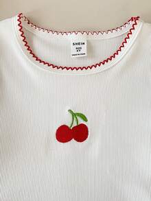 SHEIN Playful Pals 少女牙邊圓領短袖羅紋T恤搭配刺繡水洗牛仔裙褲套裝，外出度假日常休閒穿搭 - 白色 - 查看 4