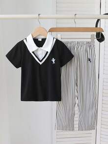 2件組小男孩套裝，兒童針織舒適 Polo 短袖 2合1，時尚潮流小圖案點綴，為幼童增添精緻感，搭配卡其色休閒長褲，彈性腰部設計，寬鬆版型，適合各種秋季場合，如度假、日常出遊等 - 彩色 - 查看 3