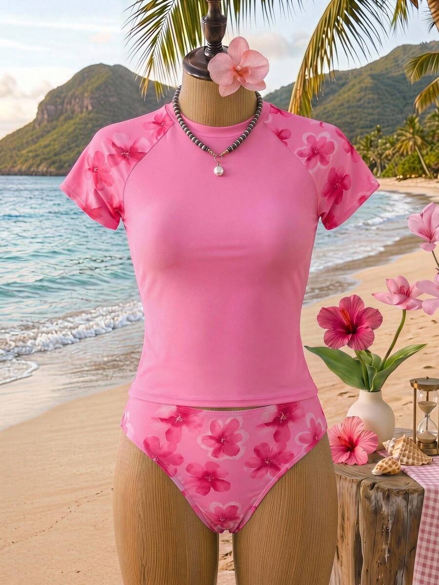 SHEIN 兒童青少年女童比基尼套裝 夏季新款玫瑰紅素色對比色木槿花印花保守泳衣套裝 短袖上衣 & 泳褲 2件式衝浪泳裝 適合度假海灘海邊游泳 - 玫紅色 - 查看 1