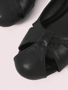 CUCCOO DOLLMOD Women's Shoes Fashionable Black, Round Toe Hollow Metal Buckle Rear Strap Casual Comfortable Breathable Versatile Slingback Roman Shoes Sandals - Black - View 3