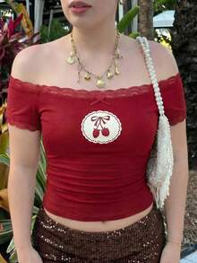 SHEIN MOD 大码女式草莓印花蕾丝拼接露肩上衣 - 紅色 - 查看 2