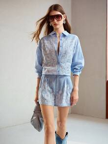 MOTF PREMIUM Shorts Femininos de Linho com Efeito Denim, Estampa de Textura e Bordado Artesanal - Azul - Visão 1