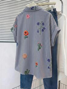 GlowEve 寬鬆短袖翻領設計袖口摺疊條紋仿刺繡花卉圖案女款襯衫 - 藏蓝色 - 查看 2