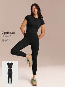 GLOWMODE Bộ 2 món Everyday Glow áo crop top cổ tròn tay ngắn siêu mềm nhẹ co giãn & quần legging FeatherFit™, trang phục thường ngày phong cách dạo phố nhẹ nhàng - màu đen - Xem 1