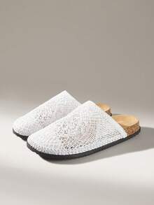 Solecia Sandal Wanita Ujung Bulat Anyaman Tali Buatan Tangan, Desain Retro, Elegan dan Indah, Mudah Dipakai dan Dilepas, Sol Lembut dan Nyaman Dipakai di Luar Sepatu Kerja - Putih - View 3