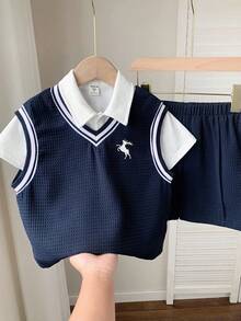 SHEIN 3件套男童舒适百搭日常休闲时尚学院风撞色拼接藏蓝色背心短裤搭配白色针织Polo衫，适合春夏季节、日常生活、运动、校园活动、聚会、节日庆典、演出、摄影、返校季等场合。 - 藏蓝色 - 查看 6