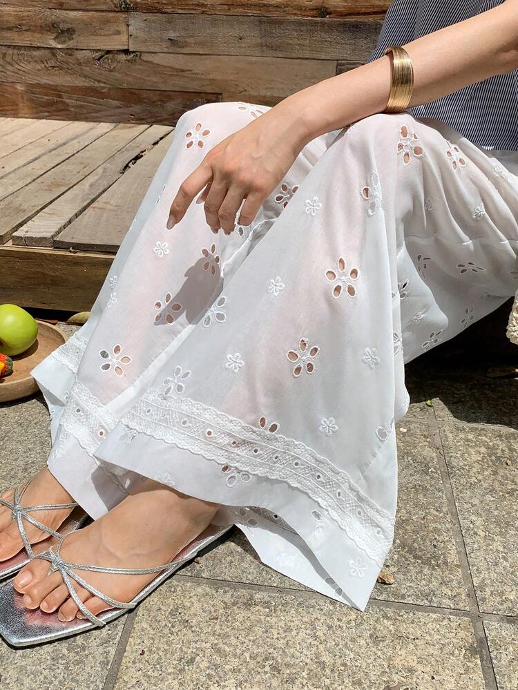Women's Solid Color Floral Hollow Lace Patchwork Casual Long Pants