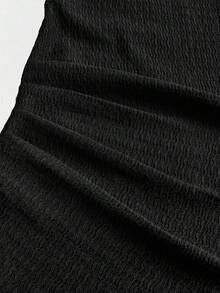 SHEIN Conjunto de 2 peças para meninas pré-adolescentes, cor café, casual, com blusa de malha justa sem mangas e franzidos nos ombros, ideal para usar em casa, ao ar livre, em viagens, no dia a dia e na escola. Perfeito para usar em casa, ao ar livre, em viagens, no dia a dia e na escola. - Preto - Ver 2