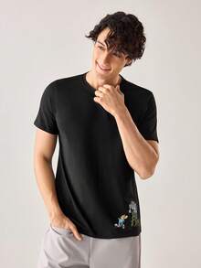 Strevion TOM & JERRY Kaos Pria Minimalis Motif Grafis , Kerah Bulat, Lengan Pendek, Musim Panas - Hitam - View 6