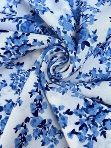 SHEIN Clasi 大尺碼碎花印花 A 字長版女裝洋裝 - 白色 - 查看 3
