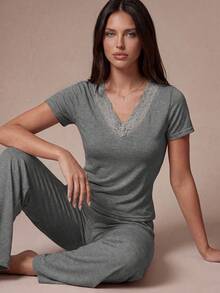 Lazeform Women's Solid Color Lace Patchwork V-Neck Short Sleeve Long Pants Pajama Set - Grey - View 8