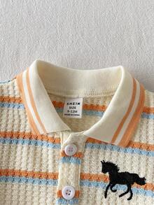 Souflis Souflis 男嬰 Polo 領刺繡圖案短袖 T 恤，將經典 Polo 設計與時尚活潑的刺繡相結合，是嬰兒衣櫥的理想選擇，以經典 Polo 風格搭配趣味刺繡元素，讓您的孩子看起來可愛又時尚，領口設有兩顆鈕扣，方便穿脫並增添時尚感 - 彩色 - 查看 5