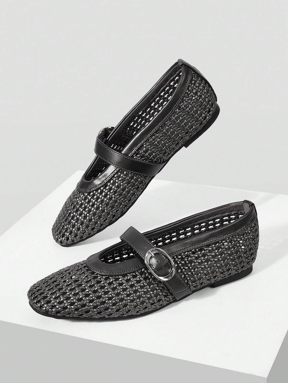 SPRING AND SUMMER NEW FRENCH FASHION RETRO HOLLOW WOVEN FISHING NET SHOES WOMEN'S BALLET SHOES SQUARE TOE FLAT MARY JANE SHOES LIGHT AND COMFORTABLE