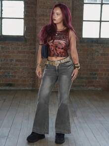 ROMWE X Magda Mysz Grunge Punk Punk Chic Vintage Pattern Embroidered Slim Fit Low Waist Flare Leg Jeans For Women - Light Grey - View 3