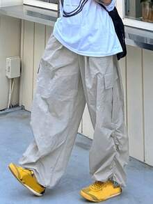 DAZY Pantalones cargo militares grises con diseño plisado largo para hombres - Gris - Ver 5