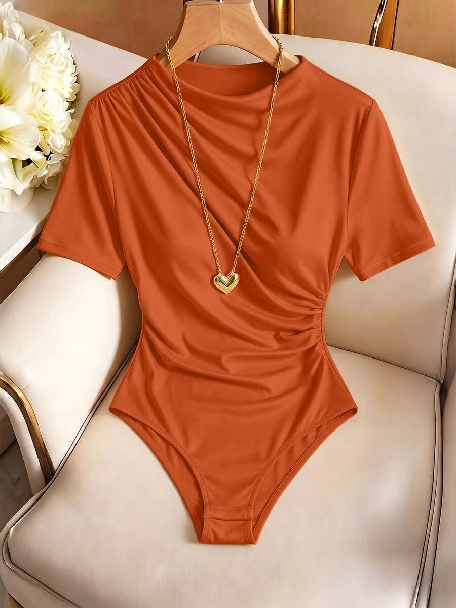 Elenzga Bodysuit Wanita Ukuran Besar Musim Semi/Panas Warna Polos Modis Elegan dari Kain Elastis, Desain Asimetris, Desain Berkerut, Leher Bulat Lengan Pendek, Serbaguna untuk Perjalanan Sehari-hari - Jeruk - View 1