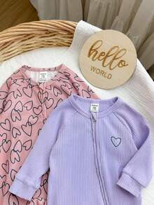 SHEIN 2件組新生女嬰套裝：愛心與圓點圖案長袖拉鍊前開式連身衣 & 柔軟服飾 - 藕粉色 - 查看 4