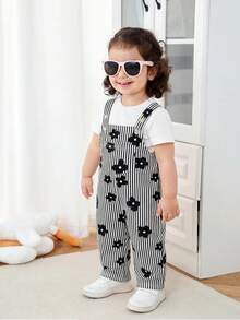 SHEIN Baby Girl Cute Versatile Blue Floral Pattern Strap Jumpsuit - Black and White - View 3