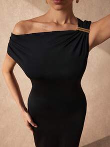 SHEIN Uhlyne Women's Black Gold Asymmetric-Neck Fitted Luxury High-End Metal Accessory Mermaid Long Dress Asymmetric Design Pleated Bodycon Evening Gown Sexy Dress - Black - View 2