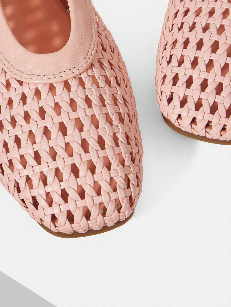 SPRING AND SUMMER NEW FRENCH GOLD FASHION RETRO HOLLOW WOVEN FISHING NET SHOES WOMEN'S WORD WITH BALLET SHOES SQUARE TOE FLAT BOTTOM MARY JANE LIGHT, COMFORTABLE AND VERSATILE, BREATHABLE AND WEAR-RESISTANT, DOES NOT HURT THE FEET, CASUAL TEMPERAMENT, HIGH-END BEACH SHOES