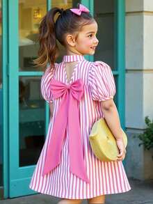 SHEIN Elladie kids Đầm sọc hồng cho bé gái, điểm nhấn là chiếc nơ hồng ngoại cỡ, tay phồng ngắn, cổ Peter Pan, kiểu dáng thường ngày, thích hợp cho kỳ nghỉ hoặc mặc hàng ngày. - Hồng - Xem 8