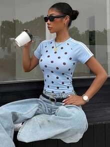 Muchica T-shirt court à manches raglan avec imprimé à pois et bandes de contraste sur les côtés - Bleu ciel - Voir 3