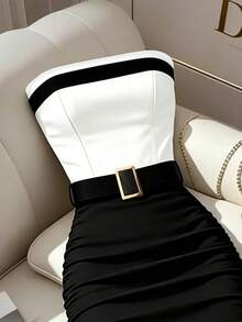 SHEIN Franclia 女士黑白撞色无肩带紧身连衣裙，女士优雅连衣裙，女士休闲连衣裙，女士职业连衣裙，女士黑色连衣裙，女士白色连衣裙，婚纱，毕业礼服，夏季服装，女士度假服装，女士节日服装，女士正式连衣裙，女士正装，女士通勤服装，女士办公室服装，社交/商务连衣裙，女士办公室着装，女士商务正装，女士办公室套装，撞色设计 - 黑色 - 查看 3