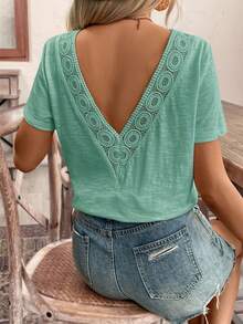 SHEIN Frenchy 夏季婚禮季露背蕾絲拼接上衣 T-Shirt 必備款 夏季套裝 法式風格 - 薄荷綠 - 查看 3