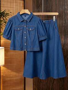 Modelyn 大尺碼夏季休閒襯衫與牛仔裙兩件套 夏季嘉年華服裝 通勤度假畢業典禮時尚 Y2k 可愛街頭風 Coquette 派對婚禮優雅商務休閒女裝 海灘畢業典禮大尺碼牛仔外套 短澎袖鈕扣細節經典風格牛仔單件套裝 女士大尺碼深色牛仔短版外套 短袖領口胸前口袋 日常休閒兩件套牛仔套裝 - 中等水洗藍 - 查看 6