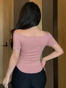 Joudiya تي شيرت نسائي بأكمام قصيرة، بلون وردي سادة، بتصميم مكشوف الكتفين، أساسي، مناسب للربيع والصيف، لمهرجانات الموسيقى والزفاف والرياضة والكاجوال والشارع والخارج - وردي - مشاهدة 5