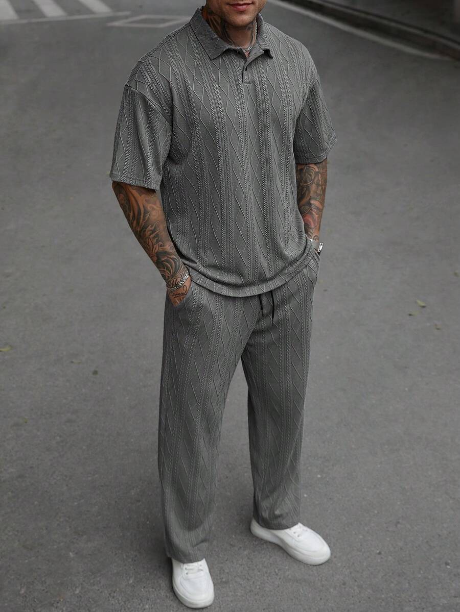 Manfinity Homme 男士针织纹理短袖 Polo 衫和裤子套装男装男士 T 恤套装男士两件套男士服装男士 T 恤套装男士两件套服装 - 灰色 - 查看 1
