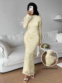 SHEIN Frenchy 女士纯色刺绣优雅修身长袖连衣裙 - 杏色 - 查看 1