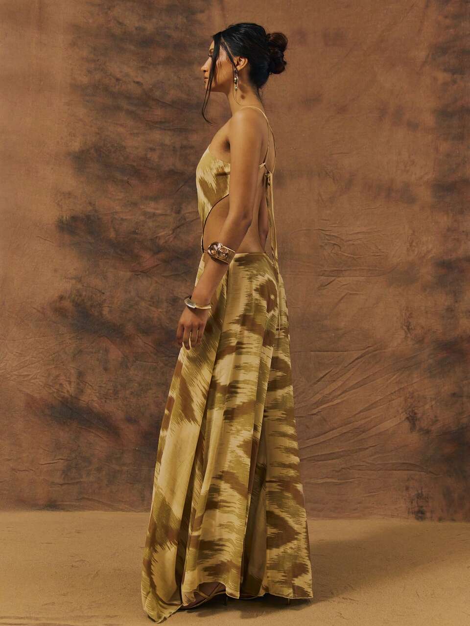 Deep V Plunge Patterned Printed Ring Cutout Detail Flowy Draped Maxi Dress Summer Spring Holiday Vacation Beach Ibiza Evening Sexy Going Out Muse