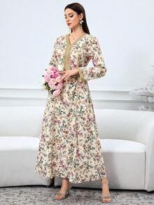 Al Najma 女款拼接織帶設計花卉圖案優雅阿拉伯風長裙 - 彩色 - 查看 4