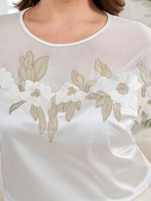 Reflora Plus Size Elegant Floral Embroidered Shirt, Summer - White - View 5