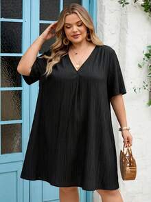 SHEIN CURVE+ New Elegant Casual/Business Casual Women's Short Sleeve Chiffon Shirt Dress, V-Neck Loose Ruffle Sleeve Midi Dress, Plus Size T-Shirt Dress, Plus Size Vacation Dress, Plus Size Black Dress, Black V-Neck Dress - Black - View 6