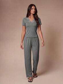 Lazeform Women's Solid Color Lace Patchwork V-Neck Short Sleeve Long Pants Pajama Set - Grey - View 7