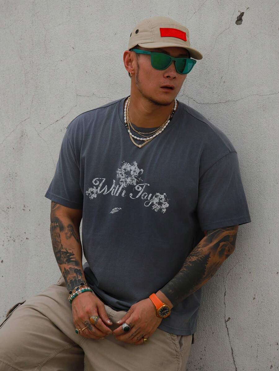 DAZY Summer Grey Gradient Letter Print Striped Men's T-Shirt - Grey - View 1