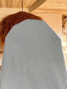 SHEIN 孕婦圓領素色拼接綁帶條紋下襬無袖洋裝 - 白色 - 查看 7
