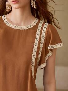 MOTF WOMEN'S SPRING/SUMMER PREMIUM CONTRAST TAPE TRIM FLUTTER SLEEVE ZIP BACK TOP - Rust Brown - View 2