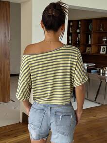 SHEIN EZwear 女士黄色条纹针织宽松单肩超大款T恤 - 淡黃色 - 查看 2
