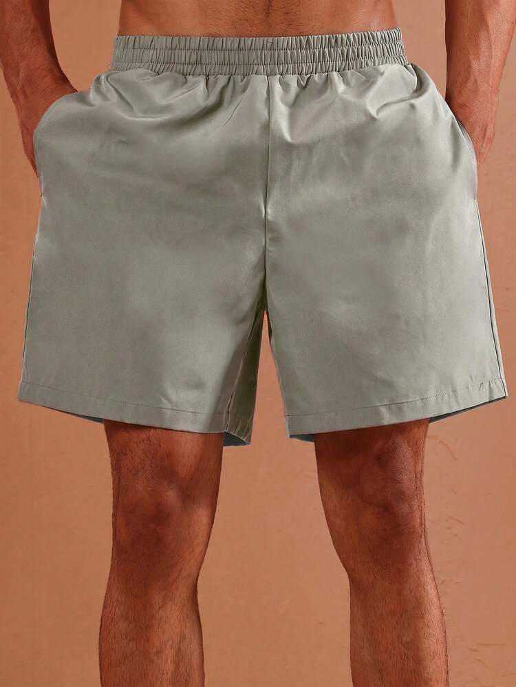 SUMWON Pantalones cortos con cintura elástica y bolsillos laterales.