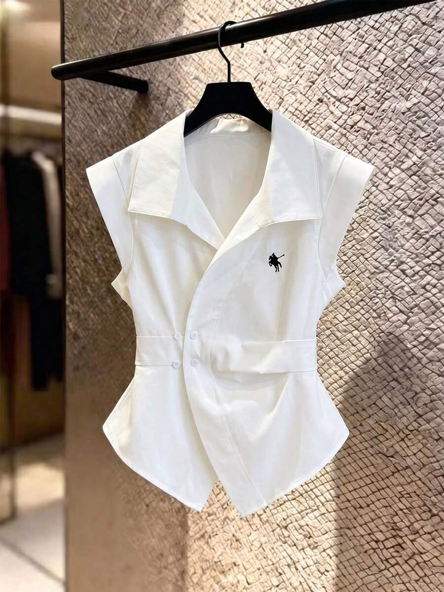 GlowEve 女士无袖 Polo 领不对称下摆刺绣衬衫 - 彩色 - 查看 1
