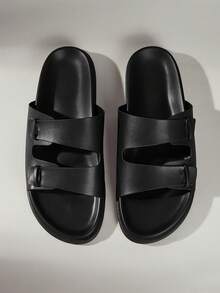 Solecia Men's Fashion Black Comfortable Flat Beach Sandals Men's - Black - View 2