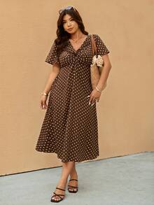 SHEIN CURVE+ Curve 尺码 US22 音乐节、海滨度假、波西米亚风休闲优雅度假 V 领收腰 A 字连衣裙，女士优雅中长连衣裙，飘逸连衣裙 - 彩色 - 查看 4