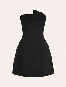 Sweetra Rochie neagră scurtă la genunchi pentru damă, stil casual elegant, minimalistă franceză, fără bretele și fără mâneci, cu talie strânsă, croială A-line, cu cataramă decorativă metalică în formă de inimă și stea de mare, versatilă pentru straturi, primăvară/vară/toamnă, cocktail, petreceri și bal, mărime plus size - Negru - Vizualizare 2
