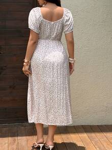 Sunnyshic Plus Size Diamond Square Neck Pattern Print A-Line Short Sleeve Dress - Multicolor - View 2