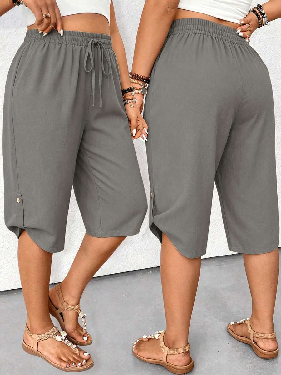 SHEIN LUNE CURVE 大尺碼女款休閒極簡寬鬆版型裝飾扣繫帶純色七分褲 - 灰色 - 查看 1