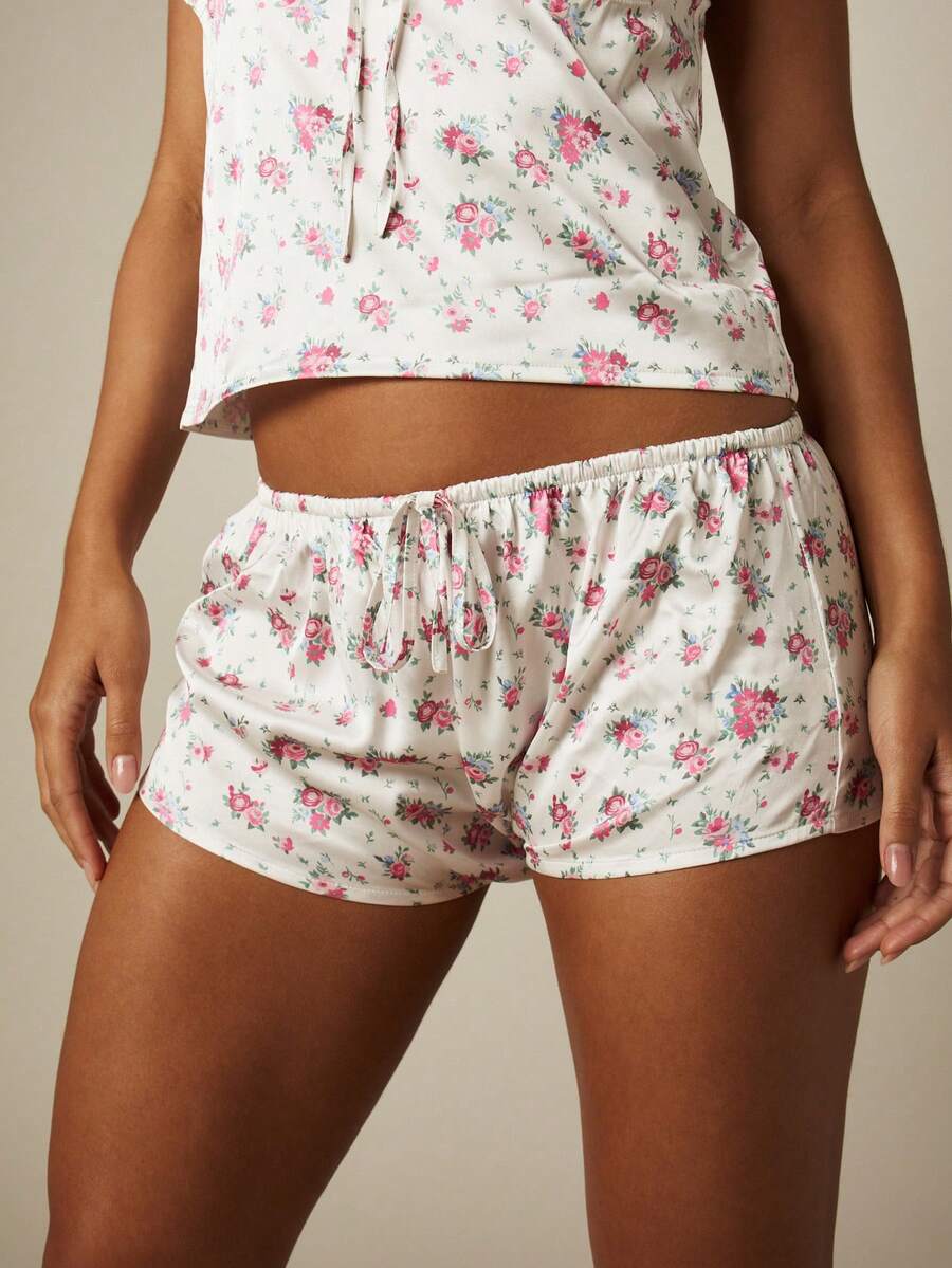 MISSGUIDED Floral Print Satin Sleep Shorts With Elastic Drawstring Waist Cozy Loungewear Pajama Bottoms - Multicolor - View 1
